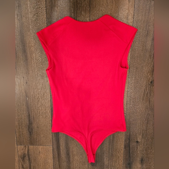 NWT Express Body Contouring Red Bodysuit - SIZE M - Picture 6 of 10